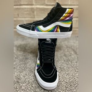 VANS Shoes Men’s Sz 8 Women’s Sz 9.5 Sk8-Hi Refract Reissue Black Suede Rainbow